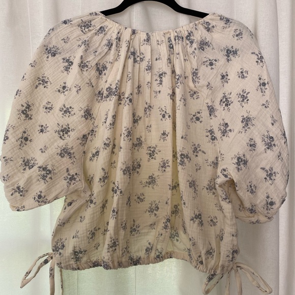 Neuflora Crawford Blouse - Picture 2 of 5
